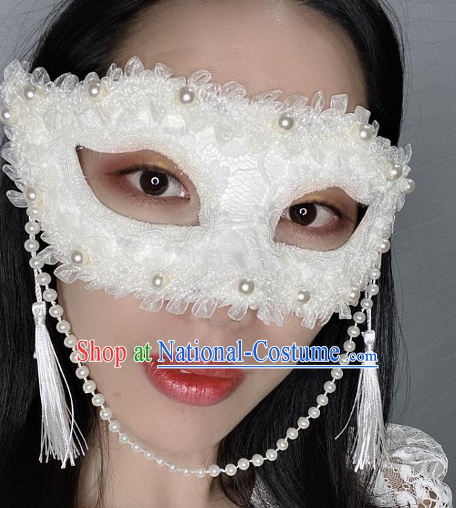 Deluxe White Lace Face Mask Handmade Stage Performance Blinder Headpiece Halloween Cosplay Party Pearls Mask