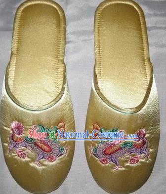 Chinese Handmade Golden Satin Shoes Embroidery Dragon Slippers Wedding Footwear Bride Shoes