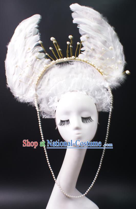 Top Rio Carnival White Feather Decorations Halloween Cosplay Hair Accessories Stage Show Angel Wings Hair Crown Baroque Giant Headdress