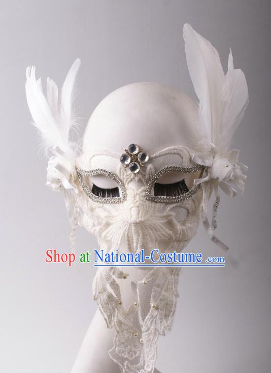 Handmade Halloween Cosplay Party Blinder Mask Costume Ball Queen White Feather Face Mask Stage Show Pearls Lace Headpiece