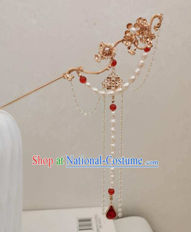 China Ancient Queen Hair Accessories Traditional Ming Dynasty Empress Pearls Hair Crown and Tassel Hairpins