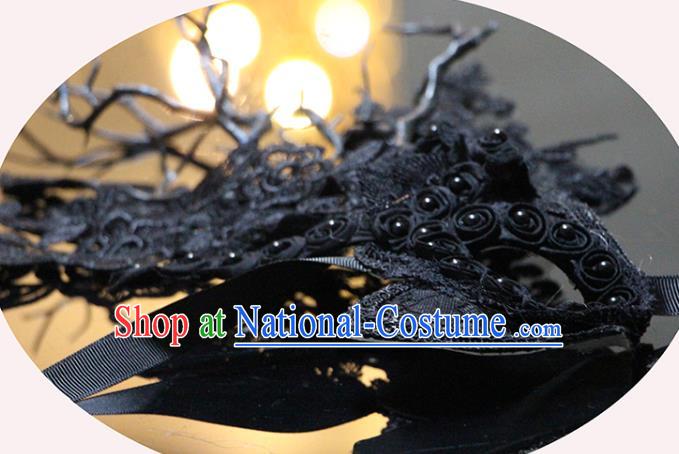 Handmade Halloween Cosplay Half Face Mask Christmas Costume Party Blinder Headpiece Brazil Carnival Black Lace Feather Mask