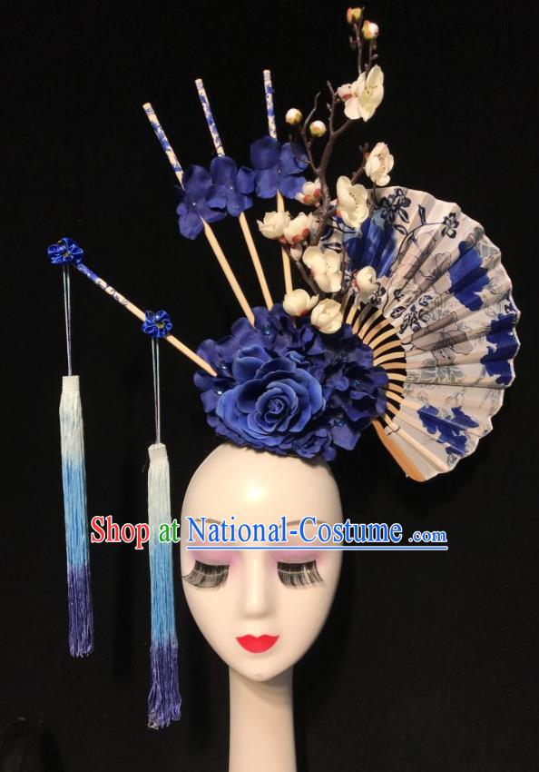 China Qipao Catwalks Deluxe Headdress Handmade Bride Fashion Headwear Stage Show Fan Hair Crown Court Blue Flower Hair Clasp