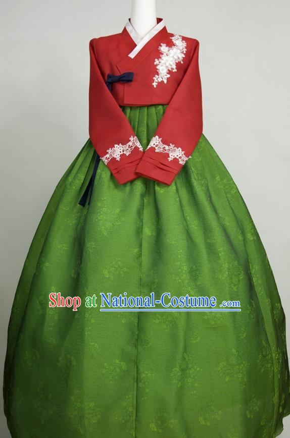 Korea Traditional Wedding Celebration Clothing Bride Mother Fashion Costumes Korean Classical Hanbok Red Blouse and Green Dress