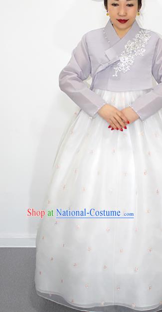 Asian Korea Court Dance Hanbok Clothing Bride Mother Grey Blouse and White Dress Korean Traditional Fashion Garments