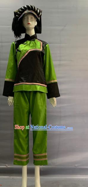 Chinese Traditional Gelo Nationality Clothing Kelao Minority Folk Dance Green Uniforms Guizhou Ethnic Woman Garment Costume and Hat