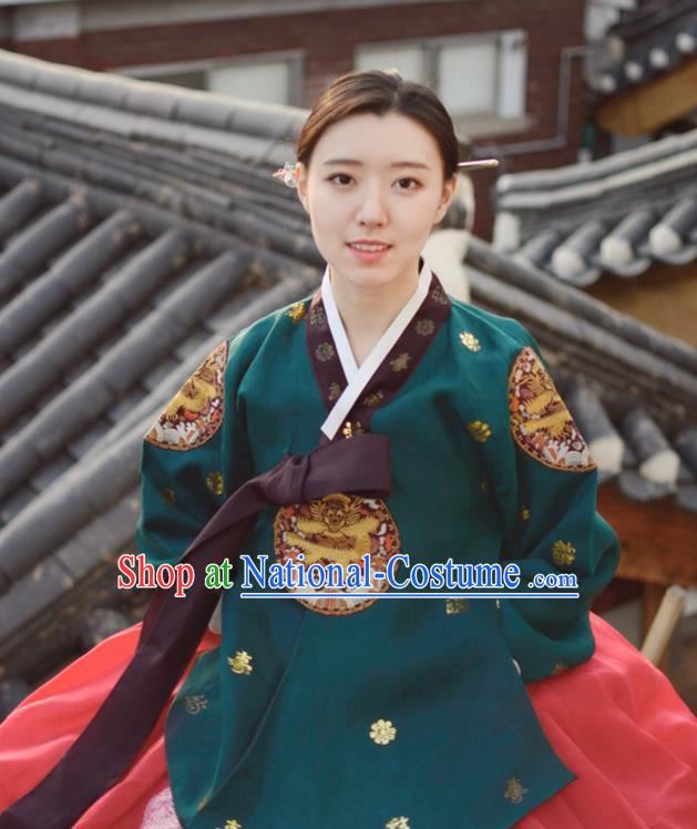 Korean Wedding Bride Garments Classical Fashion Clothing Embroidered Green Blouse and Red Dress Traditional Court Hanbok Costume