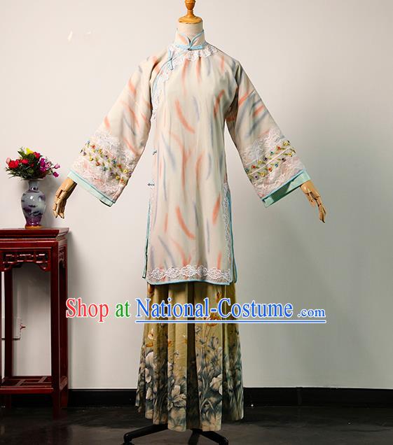 China Ancient Young Woman White Blouse and Yellow Skirt Qing Dynasty Garments Traditional Drama Da Zhai Men Rich Lady Clothing