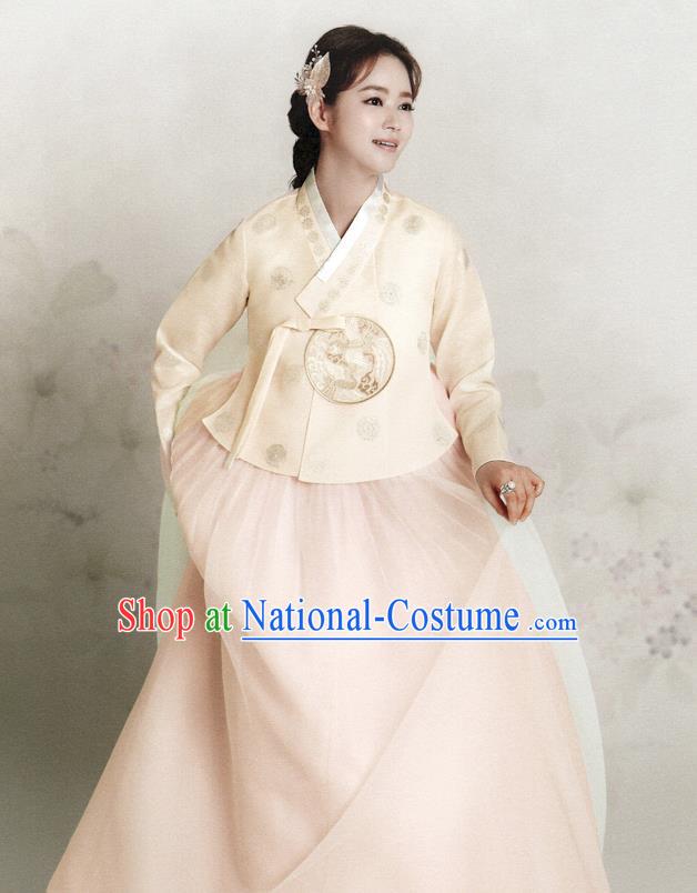 Korean Bride Embroidered Beige Blouse and Dress Traditional Court Hanbok Costume Wedding Garments Classical Fashion Clothing