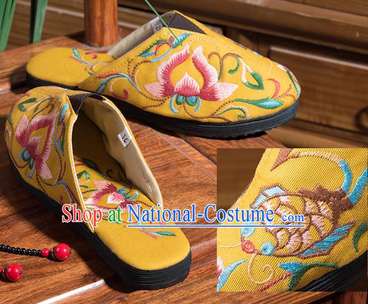 China Handmade Woman Cloth Shoes Folk Dance Shoes National Yellow Flax Sandals Embroidered Lotus Shoes