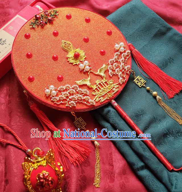 China Handmade Red Tassel Silk Fan Traditional Wedding Fan Bride Palace Fan Classical Dance Circular Fan