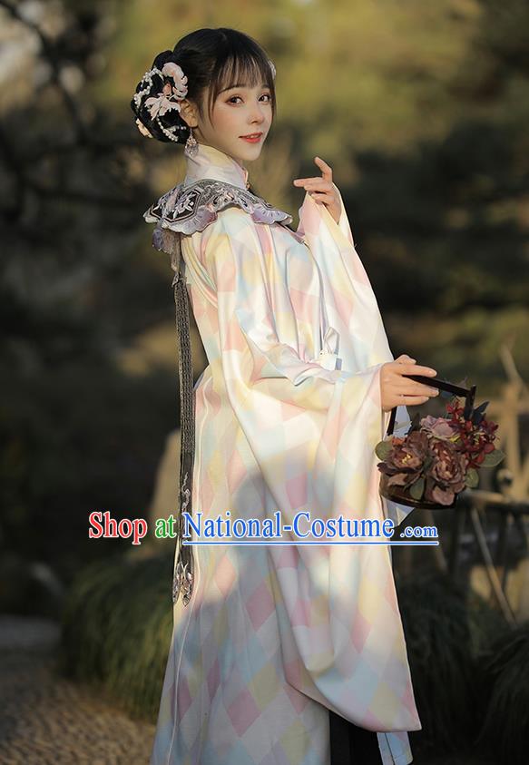 China Traditional Ming Dynasty Princess Historical Garment Costumes Ancient Young Beauty Hanfu Dress Embroidered Clothing