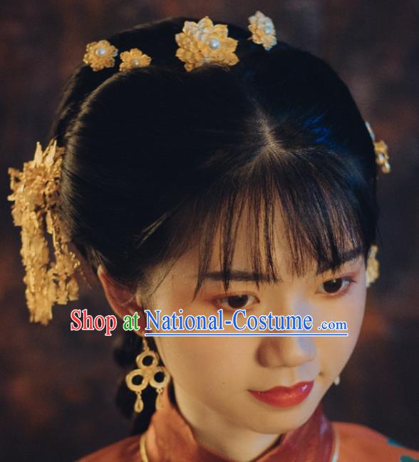 Chinese Classical Pearl Hair Stick Handmade Ming Dynasty Headpiece Traditional Wedding Hair Accessories Ancient Princess Gilding Peony Hairpin