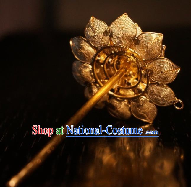 Chinese Classical Pearl Hair Stick Handmade Ming Dynasty Headpiece Traditional Wedding Hair Accessories Ancient Princess Gilding Peony Hairpin