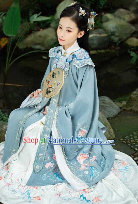 China Traditional Ming Dynasty Palace Princess Embroidered Historical Clothing Ancient Royal Infanta Hanfu Dress Garments