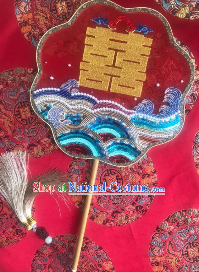 China Traditional Bride Red Silk Palace Fan Handmade Hanfu Dance Fans Wedding Embroidered Beads Fan