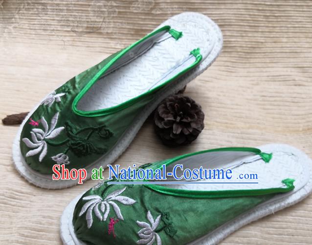 Chinese National Deep Green Satin Shoes Handmade Embroidery Chrysanthemum Shoes Woman Strong Cloth Slippers