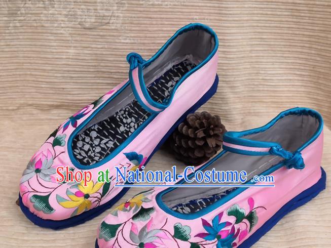 Handmade China Yunnan Ethnic Embroidered Chrysanthemum Shoes Folk Dance Shoes National Woman Pink Satin Shoes