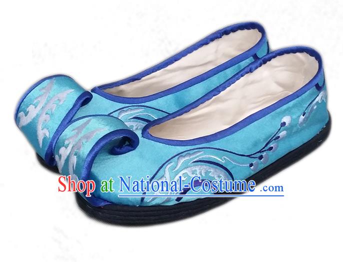 Handmade China National Woman Blue Satin Shoes Yunnan Wedding Embroidered Shoes Bride Shoes Ethnic Dance Shoes