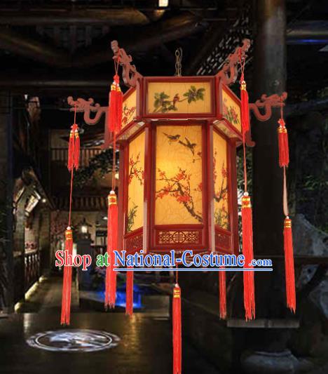 China Traditional Festival Palace Lanterns Handmade Wood Carving Dragon Heads Lantern Classical Trotting Horse Lamp