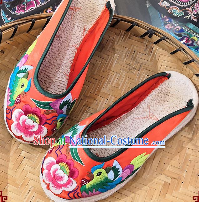 Handmade China Embroidered Red Satin Shoes National Woman Cloth Shoes Yunnan Ethnic Shoes