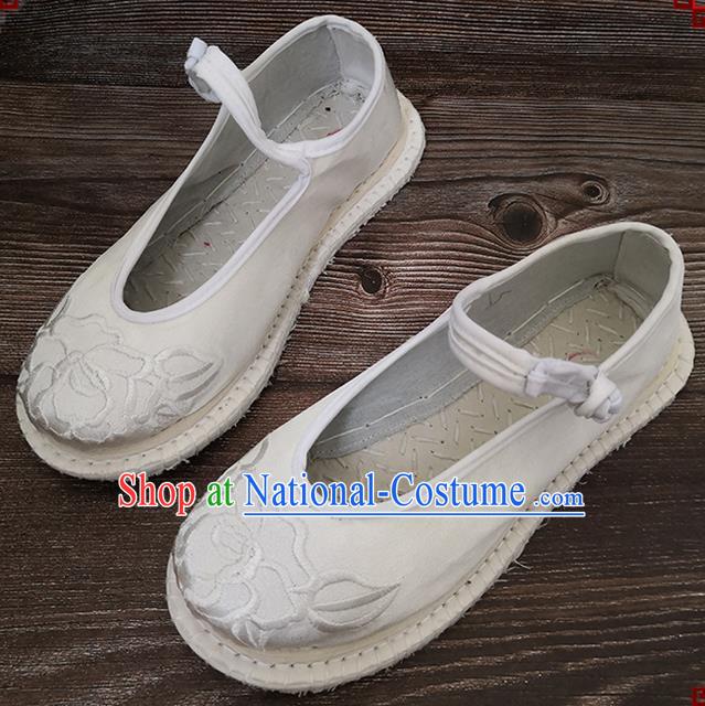 China National Woman White Satin Shoes Yunnan Embroidered Shoes Wedding Bride Shoes Handmade Ethnic Dance Shoes