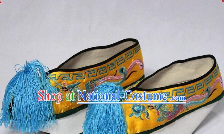 China Traditional Peking Opera Empress Boots Peking Opera Queen Yellow Embroidered Shoes Opera Actress Satin Shoes