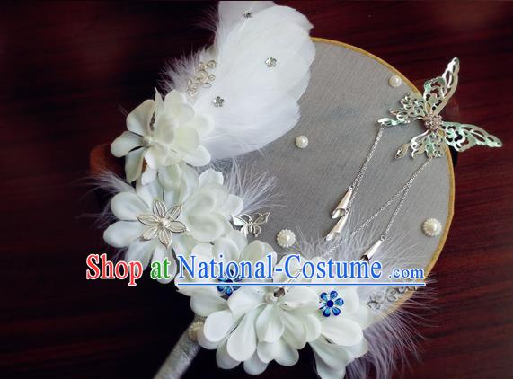 Handmade Chinese Bride Prop Fan Traditional Hanfu Silk Fan Wedding White Feather Palace Fan