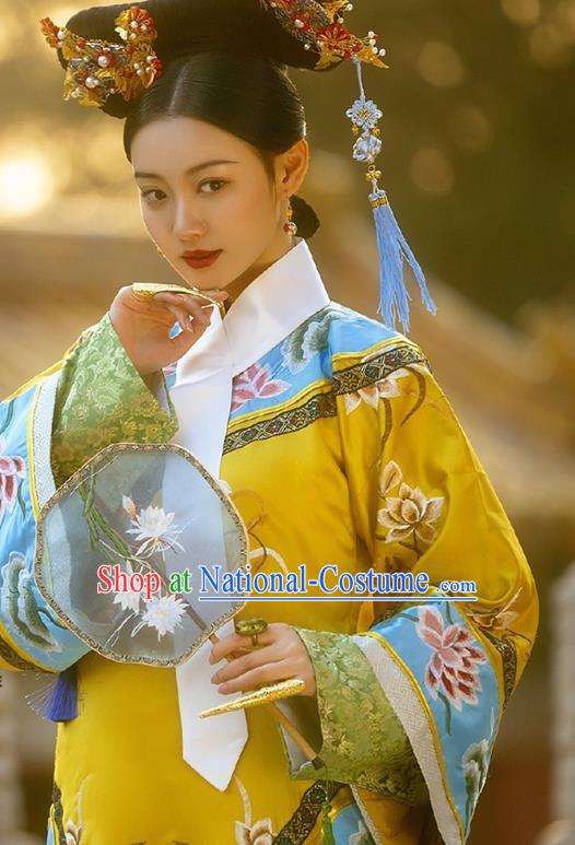 China Ancient Imperial Consort Yellow Dress Traditional Historical Clothing Qing Dynasty Manchu Woman Embroidered Garment Costume