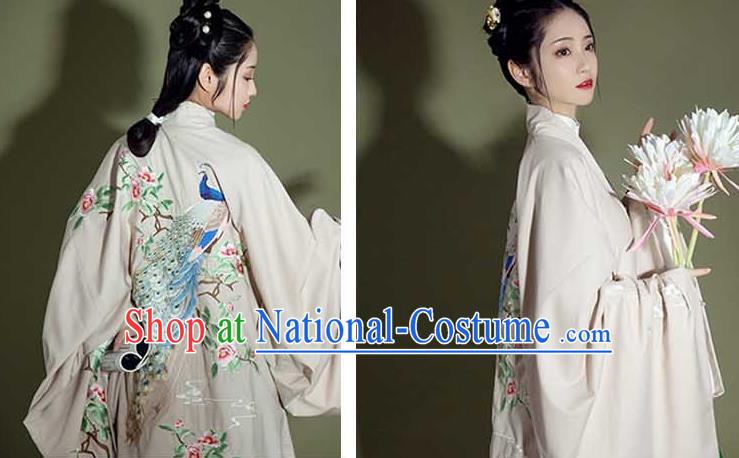 China Traditional Ming Dynasty Embroidered Hanfu Dress Ancient Noble Mistress Garment Costumes for Women