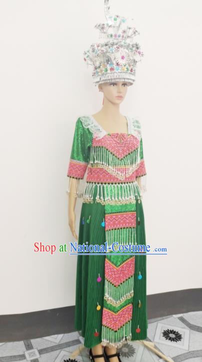 China Hmong Ethnic Dance Green Dress Outfits Traditional Yunnan Minority Bride Garments Miao Nationality Wedding Costume Photography Clothing