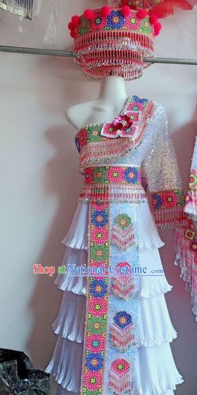 China Ethnic Wedding Clothing Traditional Hmong White Dress Outfits Yunnan Minority Folk Dance Garments Miao Nationality Performance Costumes