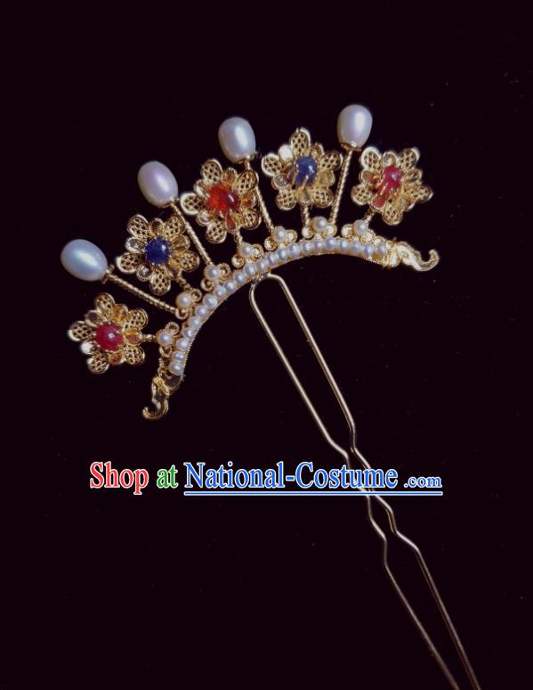 Chinese Handmade Tang Dynasty Queen Golden Plum Hair Stick Ancient Empress Gems Hairpin Traditional Hanfu Hair Accessories