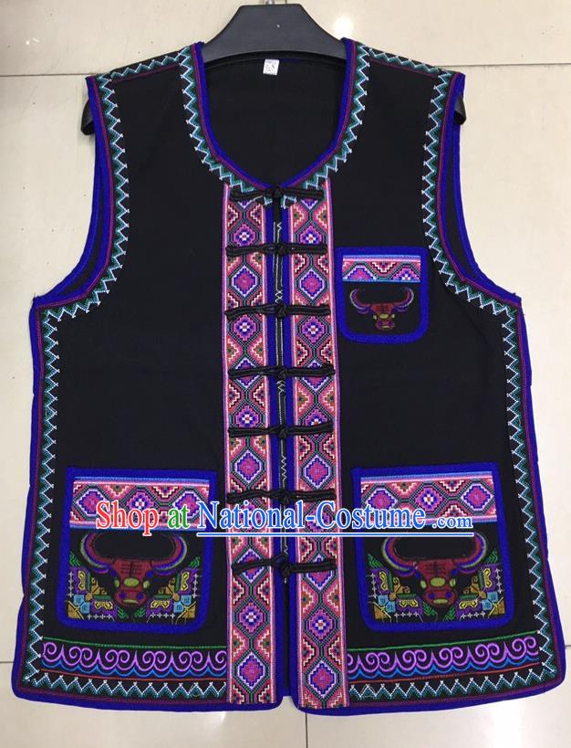 China Yi Nationality Male Embroidered Black Vest Ethnic Costume Miao Minority Festival Waistcoat