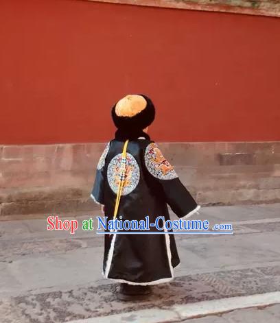 China Traditional Monarch Clothing Qing Dynasty Emperor Black Imperial Robe Uniforms Ancient Royal Highness Garment Costumes and Hat for Kids