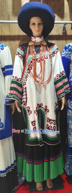 Chinese Liangshan National Minority Wedding White Flax Uniforms Yi Nationality Festival Costumes Ethnic Female Folk Dance Clothing