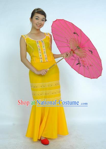 Chinese Dai Nationality Female Performance Garment Costumes Ethnic Peacock Dance Yellow Uniforms Yunnan National Minority Dance Dress