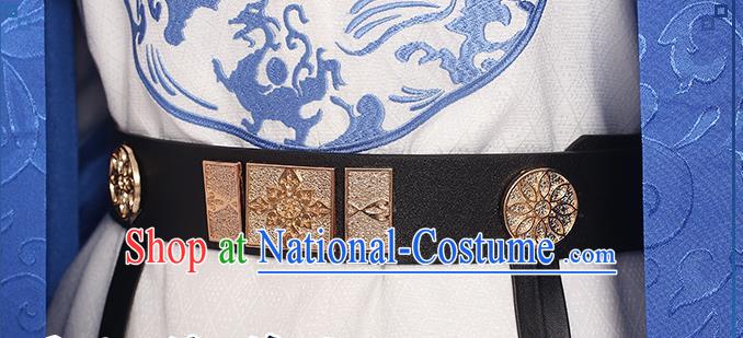 China Ancient Knight Robe Clothing Traditional Tang Dynasty Young Hero Garment Costumes Cosplay Swordsman Apparels