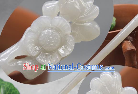 China Handmade Jade Carving Plum Blossom Hairpin Traditional Hair Accessories Cheongsam Headpiece Ancient Palace Lady Hair Stick