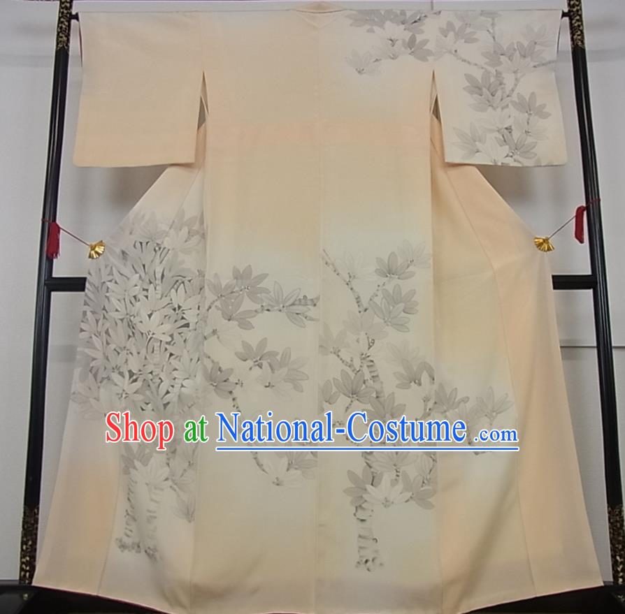 Japanese Classical Leaf Pattern Tsukesage Kimono Costume Young Lady Beige Silk Yukata Dress Traditional Ceremony Clothing