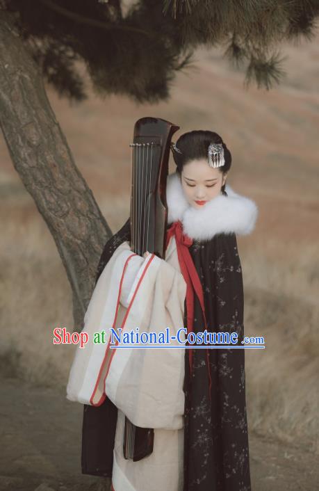 China Ancient Imperial Consort Black Cloak Clothing Han Dynasty Palace Beauty Garment Costume Traditional Hanfu Embroidered Mantle for Women