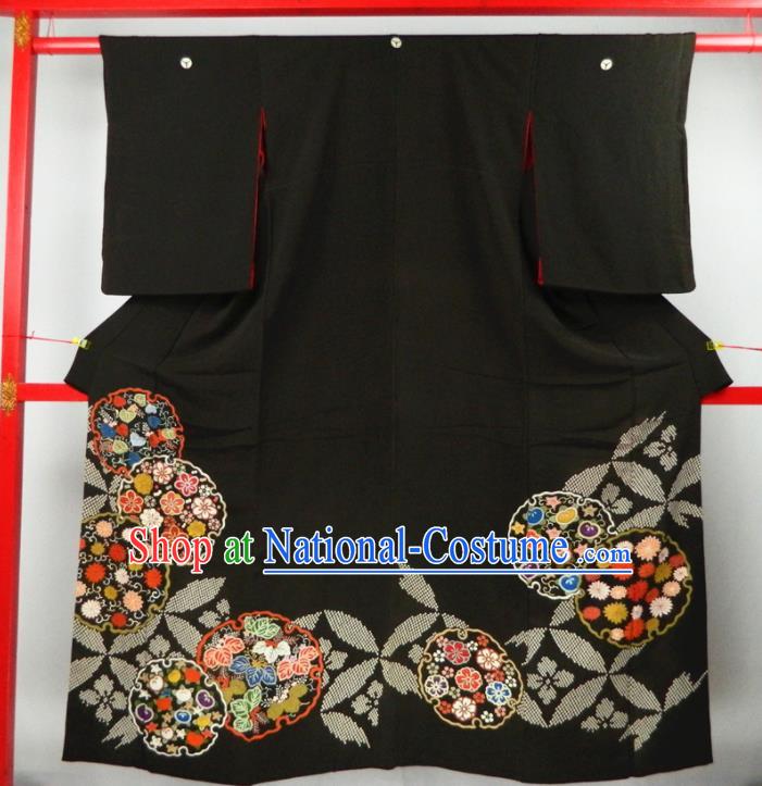 Japanese Traditional Ceremony Garment Costume Married Woman Black Yukata Dress Classical Petunia Pattern Kurotomesode Kimono Clothing