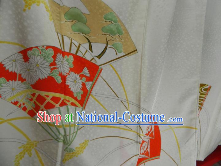 Japanese Young Woman White Silk Yukata Dress Classical Fans Pattern Tsukesage Kimono Clothing Traditional Festival Garment Costume