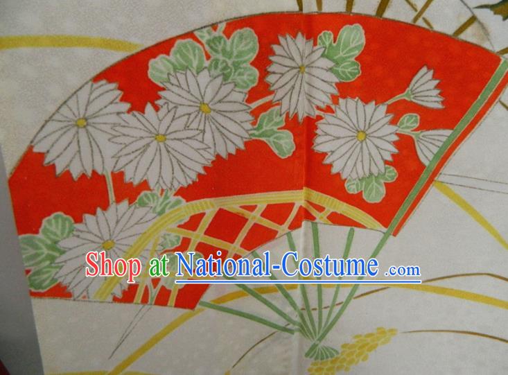 Japanese Young Woman White Silk Yukata Dress Classical Fans Pattern Tsukesage Kimono Clothing Traditional Festival Garment Costume