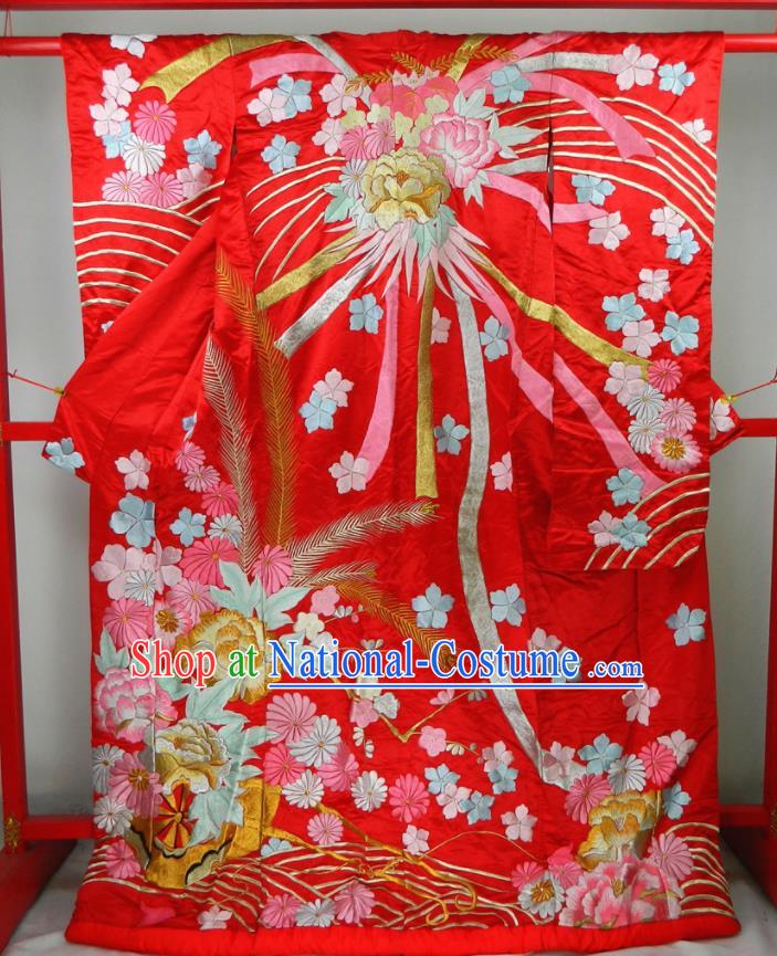 Japanese Traditional Court Empress Garment Costume Wedding Bride Red Silk Yukata Dress Classical Embroidered Pattern Uchikake Kimono Clothing