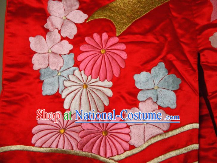 Japanese Traditional Court Empress Garment Costume Wedding Bride Red Silk Yukata Dress Classical Embroidered Pattern Uchikake Kimono Clothing