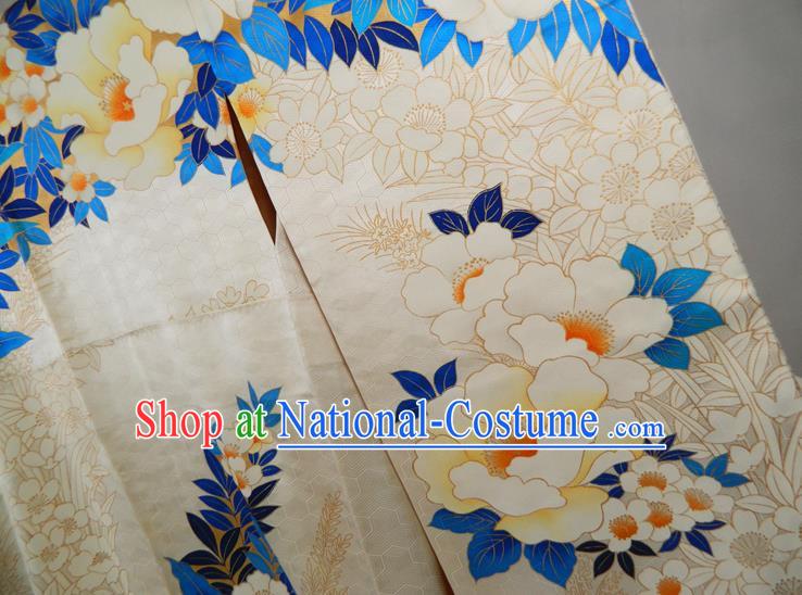 Japanese Court Woman Garment Costume Classical Peony Pattern Light Golden Silk Yukata Dress Traditional Wedding Furisode Kimono Clothing