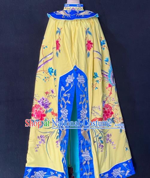 China Ancient Palace Beauty Mantle Clothing Beijing Opera Hua Tan Embroidered Yellow Cloak Traditional Opera Imperial Concubine Garment Costume