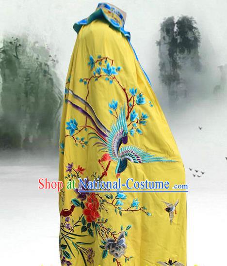 China Ancient Palace Beauty Mantle Clothing Beijing Opera Hua Tan Embroidered Yellow Cloak Traditional Opera Imperial Concubine Garment Costume