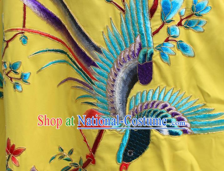 China Ancient Palace Beauty Mantle Clothing Beijing Opera Hua Tan Embroidered Yellow Cloak Traditional Opera Imperial Concubine Garment Costume